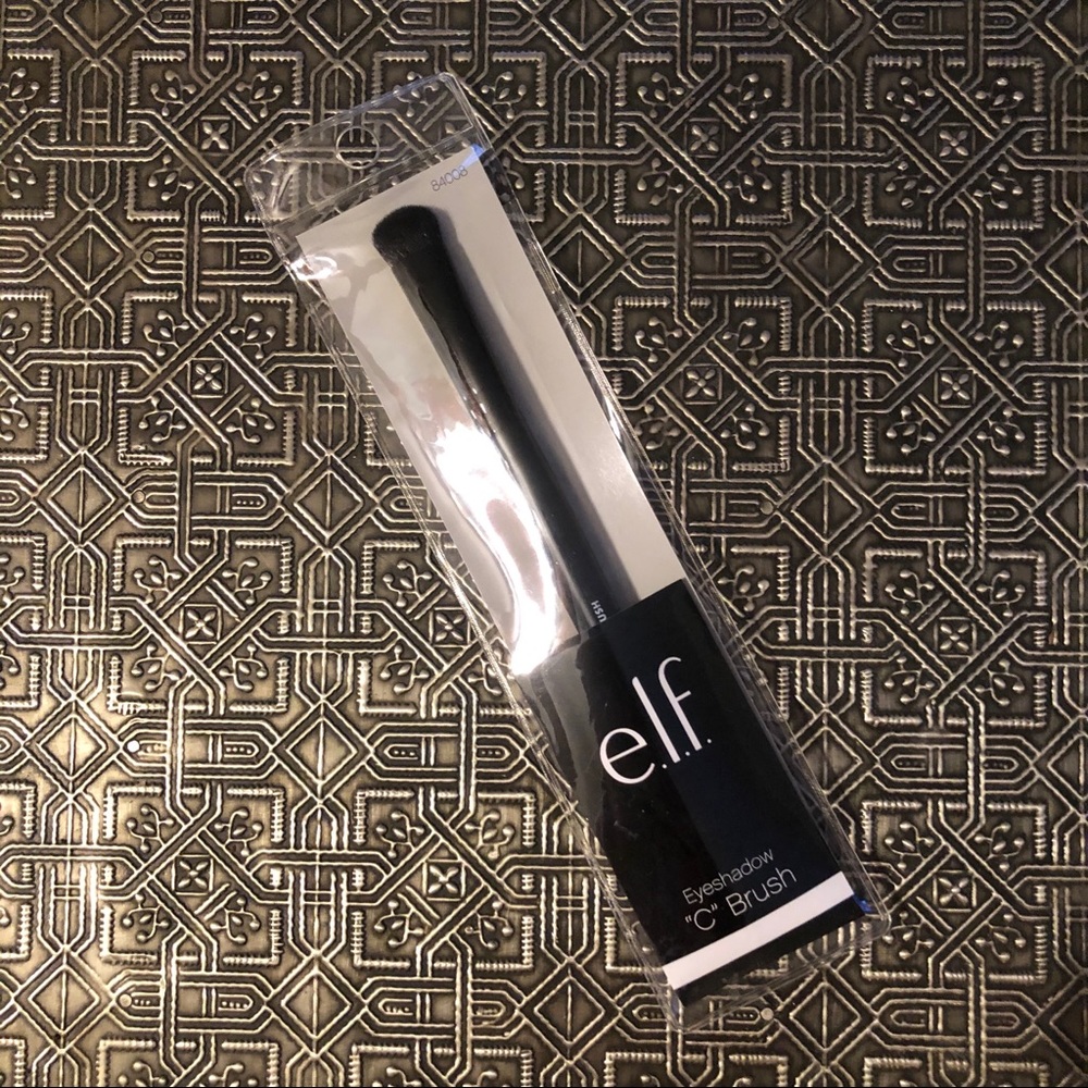 Elf Eyeshadow C Brush
